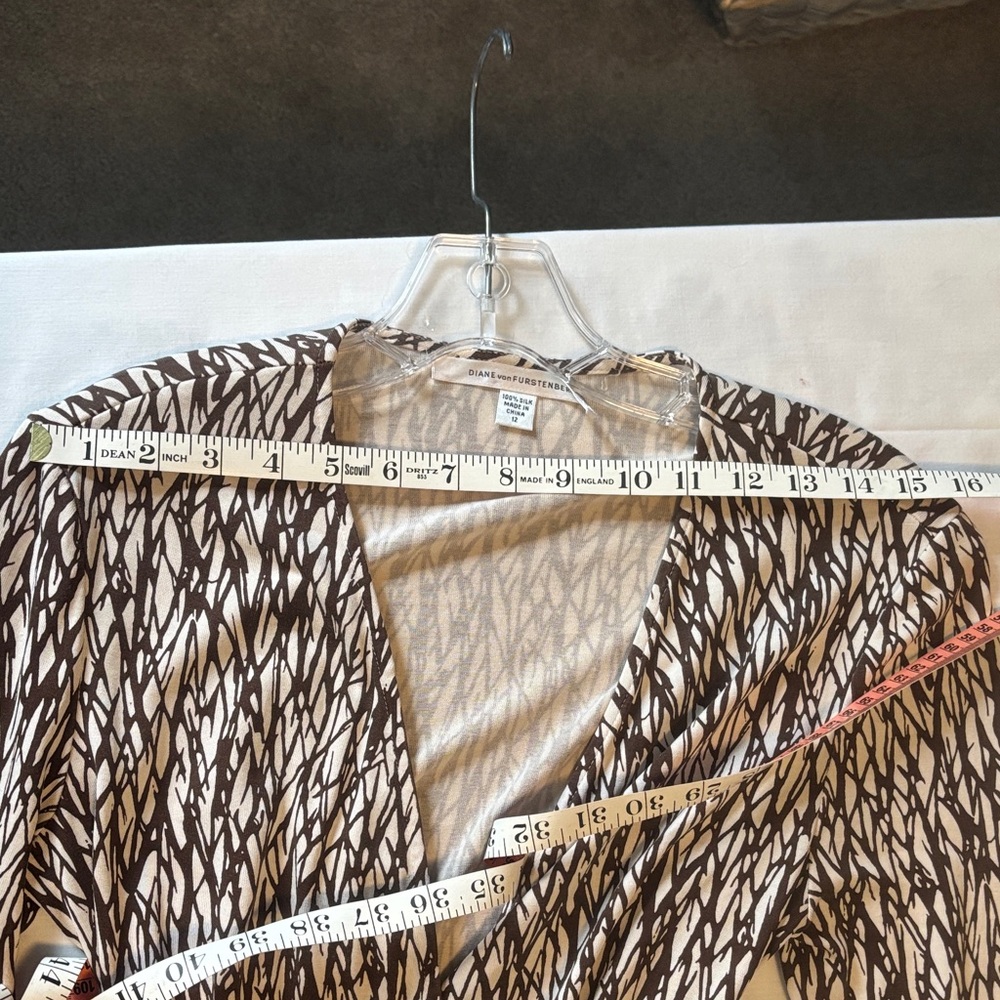 Diane Von Furstenberg Brown and Cream Patterned Dress - Picture 4 of 9